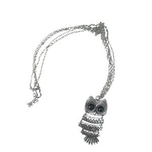 Vintage Silver Toned Owl Necklace Long Chain Like New
